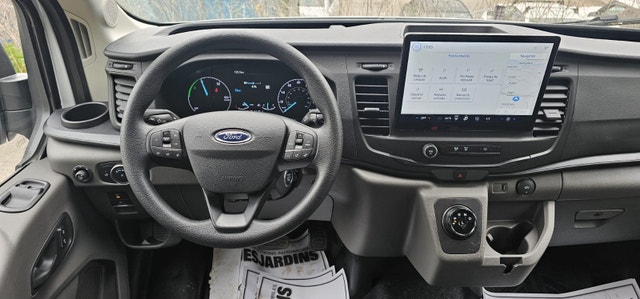 ⚡ Transfert de bail — Ford E-Transit 2025 ÉLECTRIQUE | 123 km — photo 2