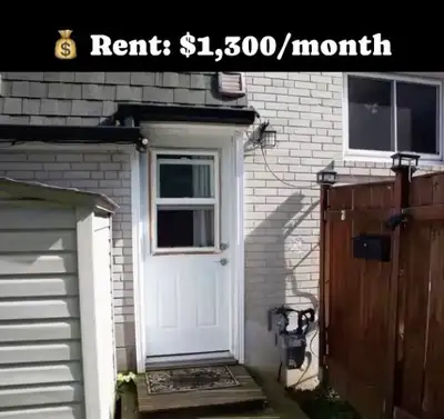 Great quiet studio on the mail floor near Leslie Subway and major highways Only for 1 student or you...