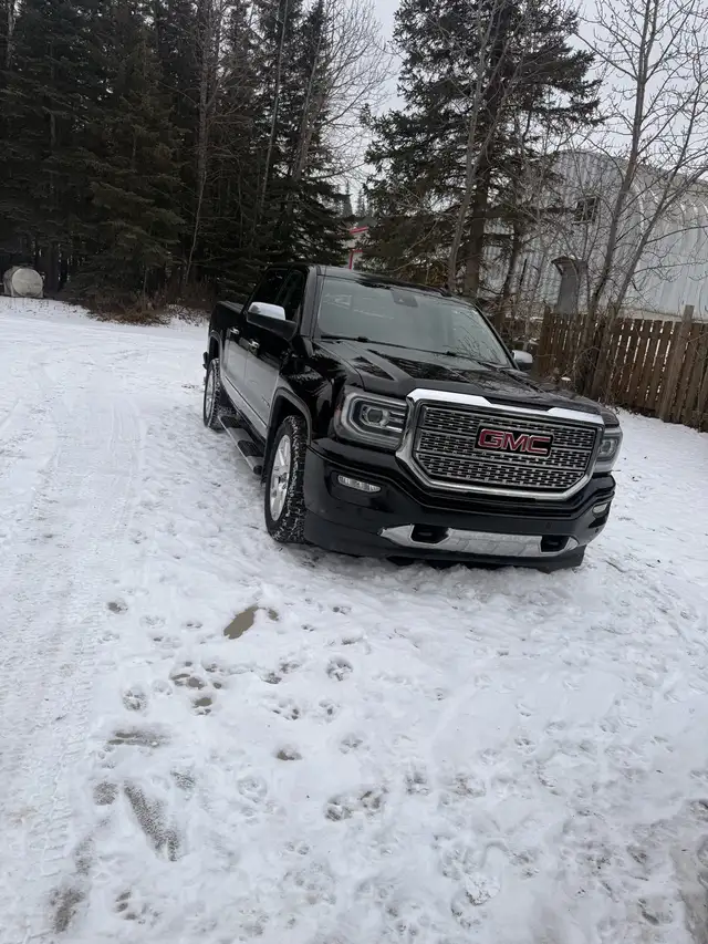 2018 GMC Denali 1500 crew cab 4wd in Cars & Trucks in St. Albert - Image 4