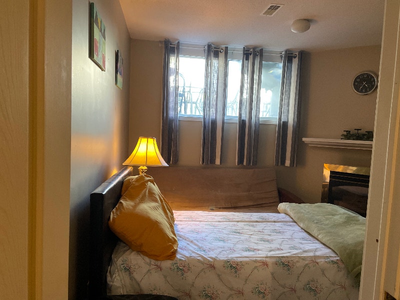 Want to rent my basement in kanata Bridlewood Room Rentals