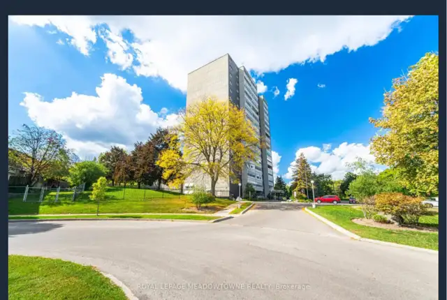 FREE ALL Utilities 2 BR Beautiful Spacious Condo Available Now