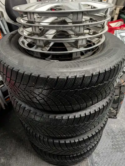 I am selling a set of Motomaster Winter Edge ll winter tires mounted on steel rims, size 235/65R17....