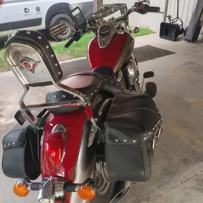What we have is a beautiful 2014. Vulcan 900fi. ONLY 4548 KM. NEEDS NOTHING FOR SAFETY. NEEDS A. GOO...