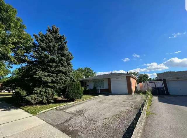 FULL HOUSE FOR RENT IN BRAMPTON 3495