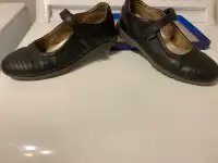 Black shoes 