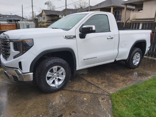 2022 GMC SIERRA 1500 REGULAR CAB V8 SHORTBOX in Cars & Trucks in Richmond