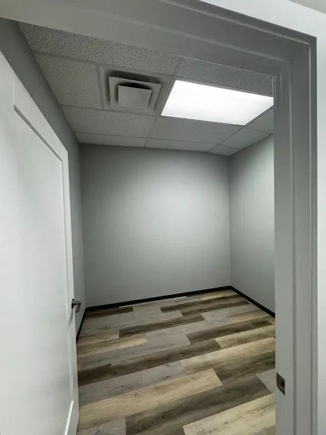 Office Space in Sherwood Park in Commercial & Office Space for Rent in Strathcona County - Image 7