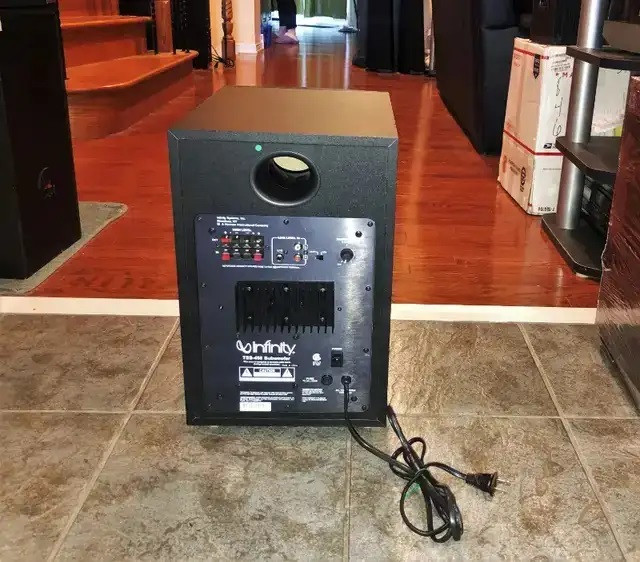 Infinity 8" 100 Watt Active Subwoofer TSS450 Stereo Systems & Home