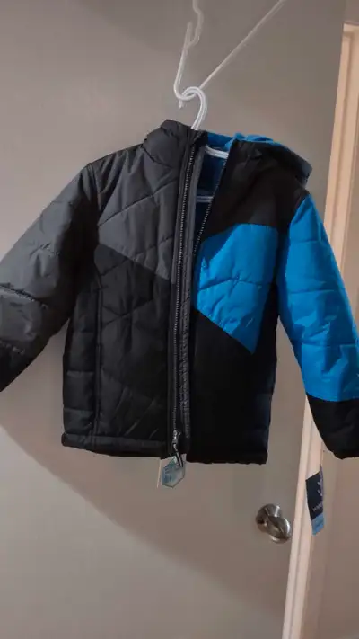 Boys winter jacket size 6 , View more