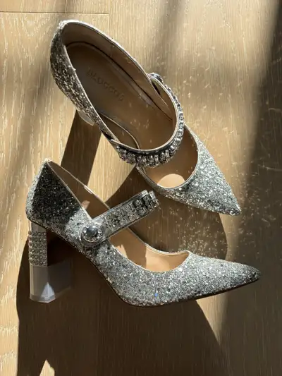 Wedding Heels with Rhinestones SIZE 6, View more