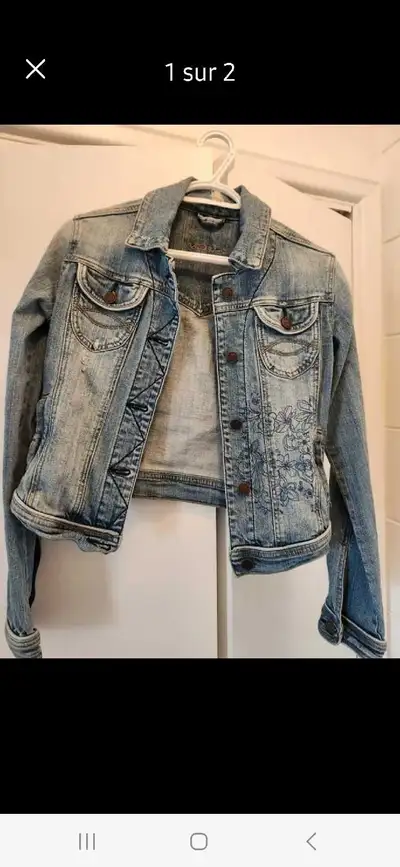 Veste en jeans, View more