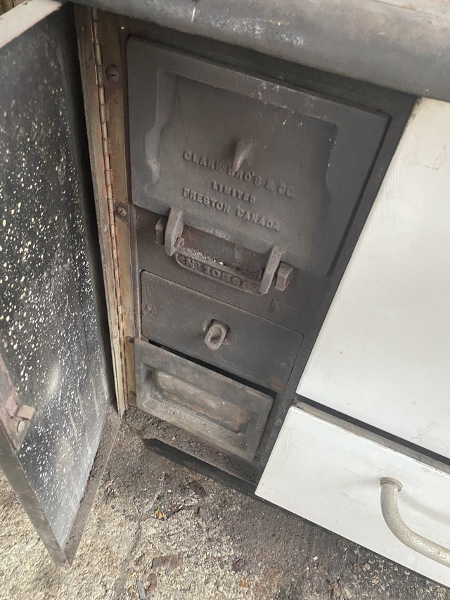 antique clare jewel cast iron wood burning stove and oven Stoves