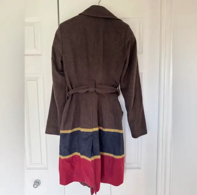 Manteau d’hiver en laine Esprit trench vintage in Women's - Tops & Outerwear in Sherbrooke - Image 3