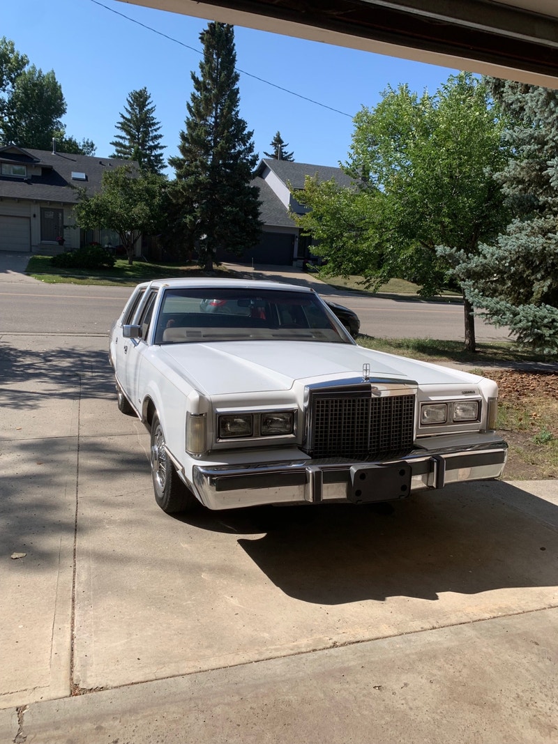 1985 Lincoln towncar Classic Cars Calgary Kijiji