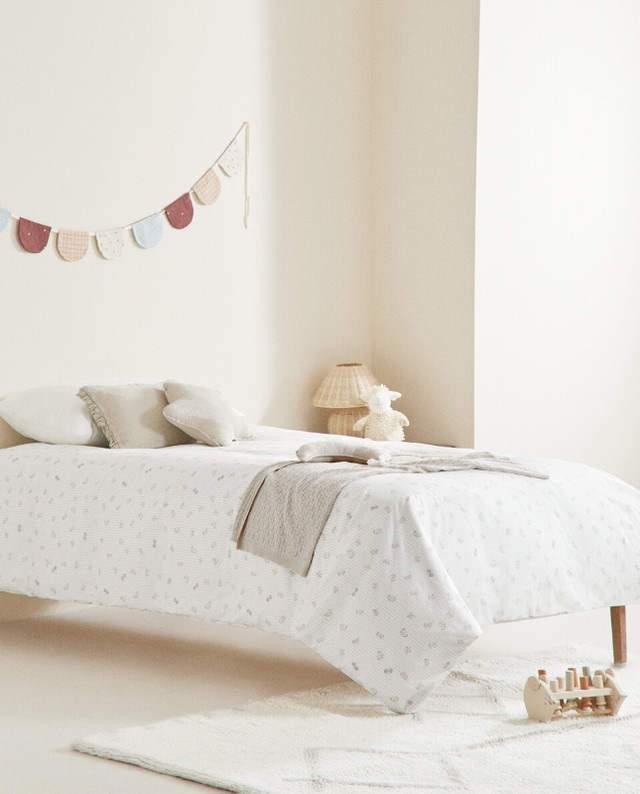 ISO: Zara Butterfly Print Duvet Cover in Bedding in Vernon - Image 2