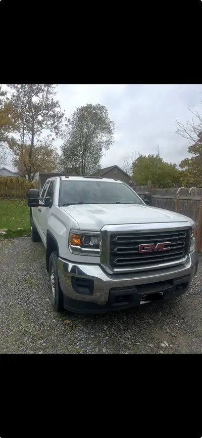 2016 GMC sierra 2500 SAFETIED 192000km 6.0 Gas 8ft box 2wd New rockers New brakes