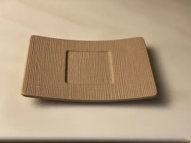 Partylite ~ Linen Pillar Holders ~ Brand New in Home Décor & Accents in Red Deer - Image 7