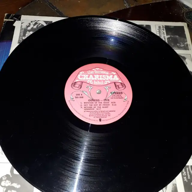 Vinyl Genesis Live 1974  CAS 1666 first press63010223939841123