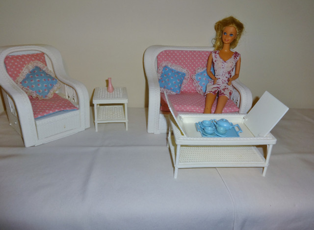Barbie Size Furniture in Toys & Games in Oakville / Halton Region - Image 3