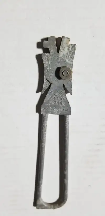 Vintage Knife Guide sharpener for Shears, Mowers, Knives,Made in U.S.A. Good Condition