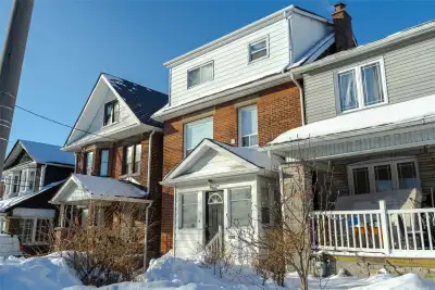 Beautiful Private Room for Rent in Basement Rent $ 750/month including all the utilities and wifi Sh...