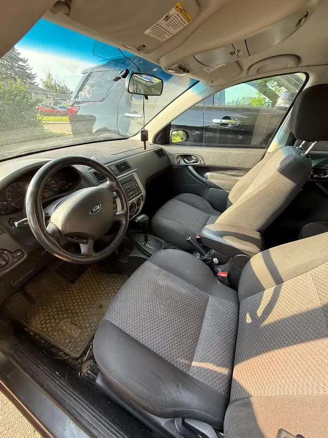 Car hatchback521699752306944004