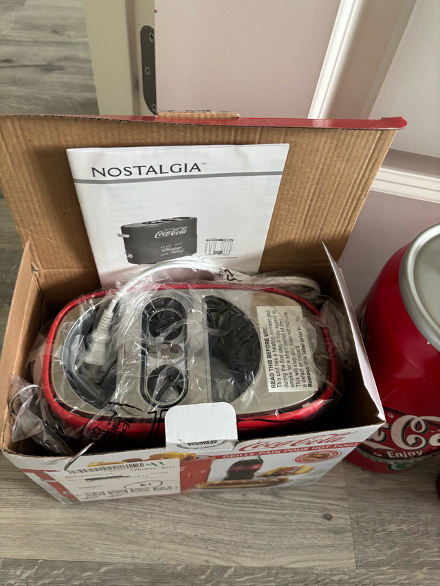 Coca Cola items  in Arts & Collectibles in Saskatoon - Image 3