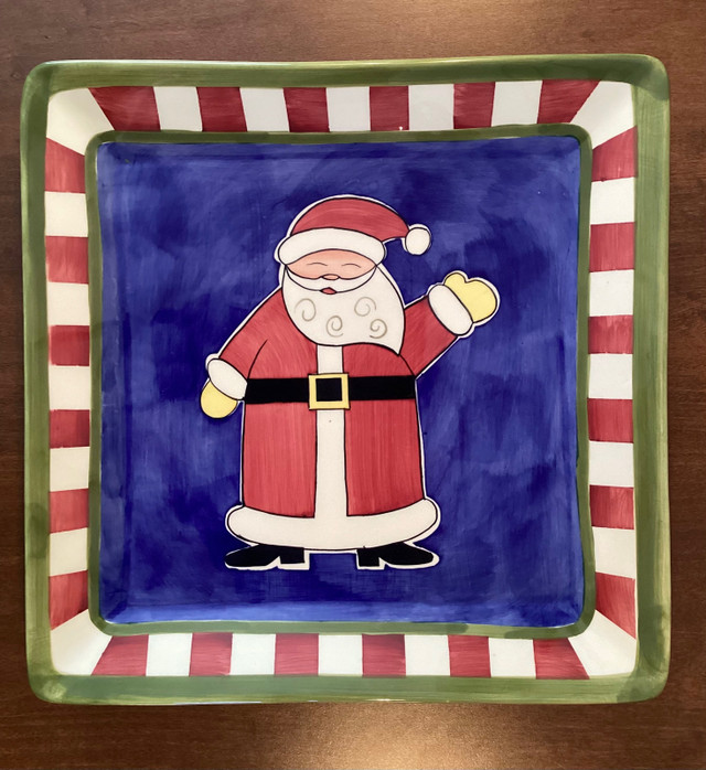 Square Christmas Santa Serving Decorative Platter dans Fêtes et événements  à Ouest de l’Île