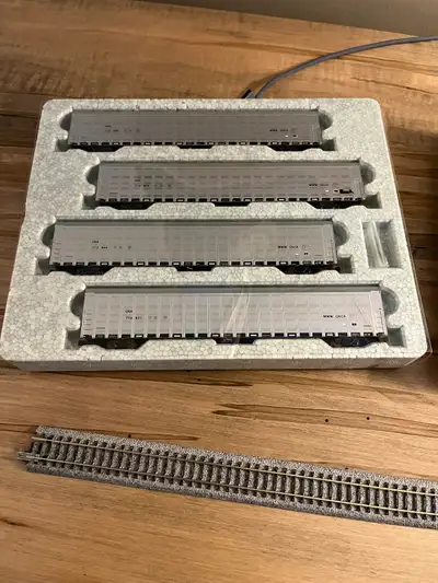 Brand new in box N Scale KATO CNR Autorack set of four 106-5503, View more