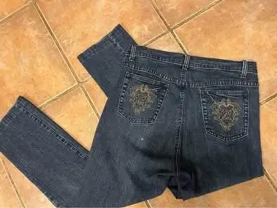 OJO jeans $15, size 28-29 (8-10), high waist, above ankle jeans in Women's - Bottoms in Oakville / Halton Region - Image 3
