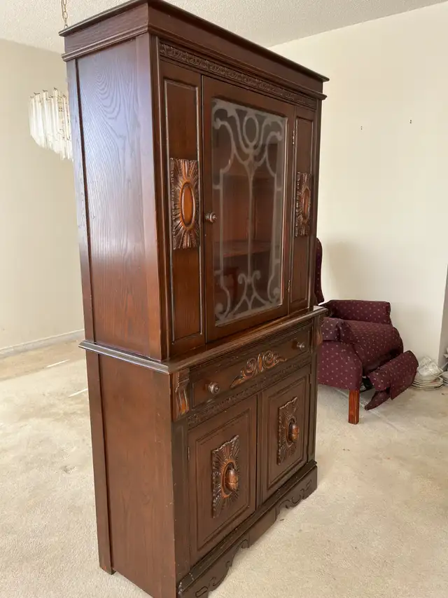 Solid Wood Display Cabinet in Hutches & Display Cabinets in Peterborough - Image 4