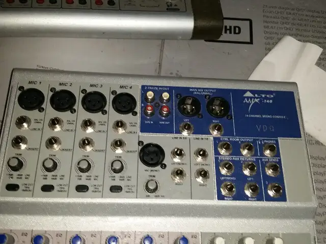 Soundcraft CompAct 4 Mixer $100 Alto AMX 140 14 Channel Mixer wi in Other in City of Montréal - Image 6