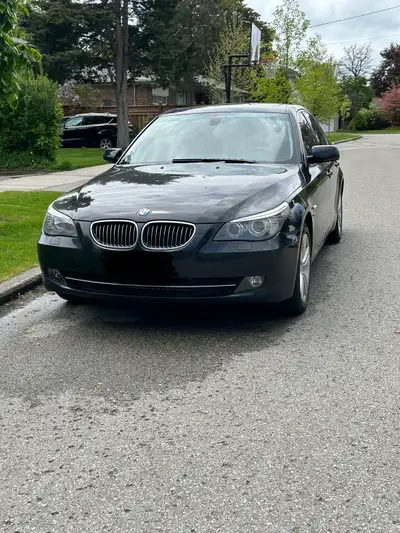 2010 BMW 528xi – Black on Black – AWD – Clean Car Selling my 2010 BMW 528xi with a black exterior an...