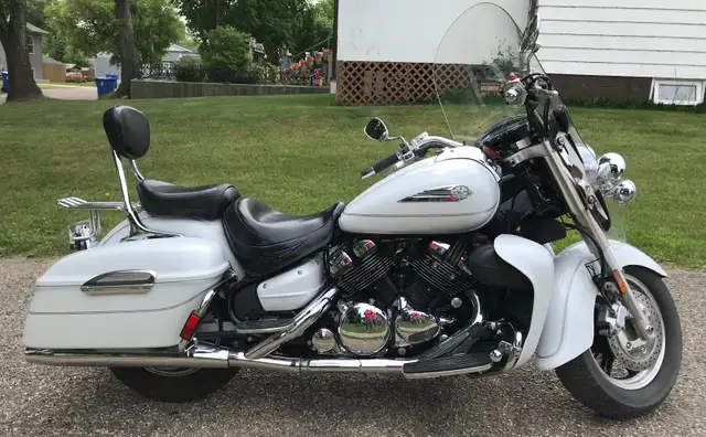 2006 Yamaha Royal Star Tour Deluxe 1300 4-cylinder in Street, Cruisers & Choppers in Brandon - Image 4