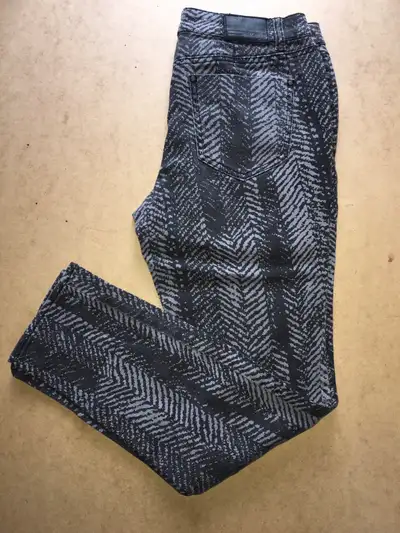 Jegging jeans, View more