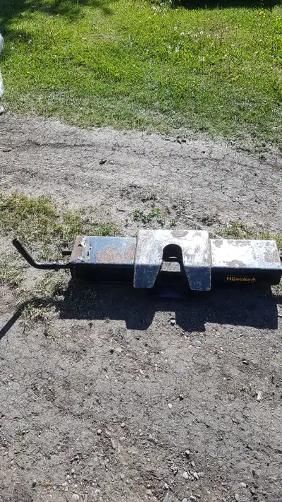 Top saddle only 34 in plate