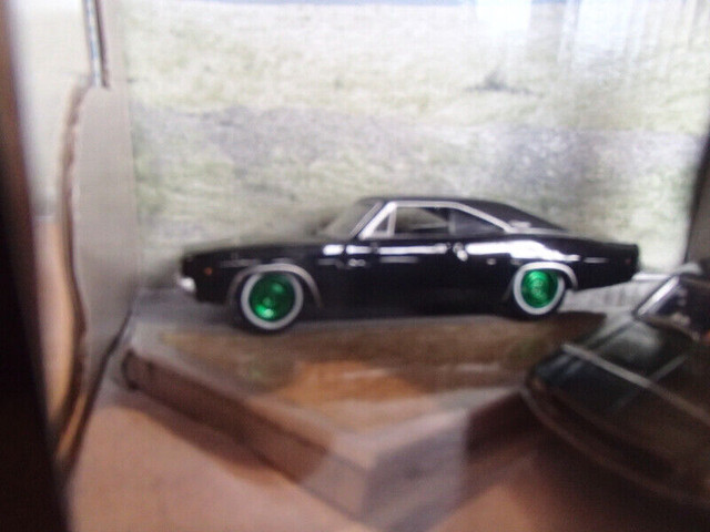 1:64 Greenlight Steve McQueen Diorama Green Machine Charger in Toys & Games in Sarnia - Image 3