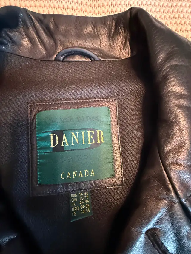 Men’s Danier Leather Coat. Black. XL in Men's in Oshawa / Durham Region - Image 3