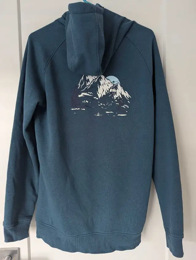 Men's fleece sweater in Men's in Calgary - Image 3