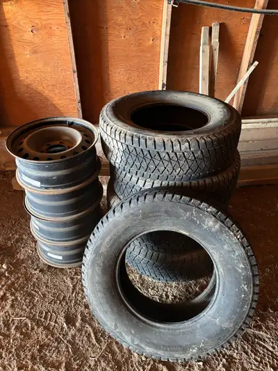 5 Bridgestone blizzak tires. 255/70R17 5 new Bridgestone blizzak tires. They’ve been driven on for l...