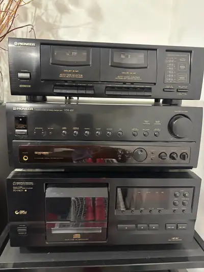 Pioneer stereo , View more