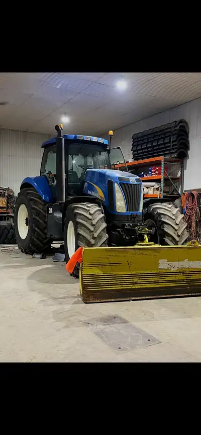 2009 New Holland T8020 MFWD tractor with only 5936 hours. Very solid, reliable tractor and ready to...