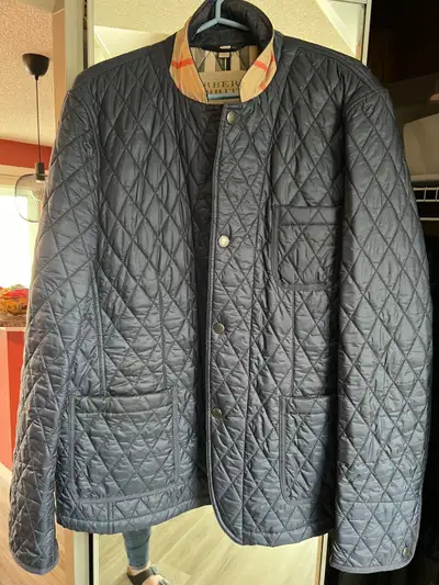 Lightly worn. No signs of wear. Original owner. Bought at Holt Renfrew Calgary. See other posts for...