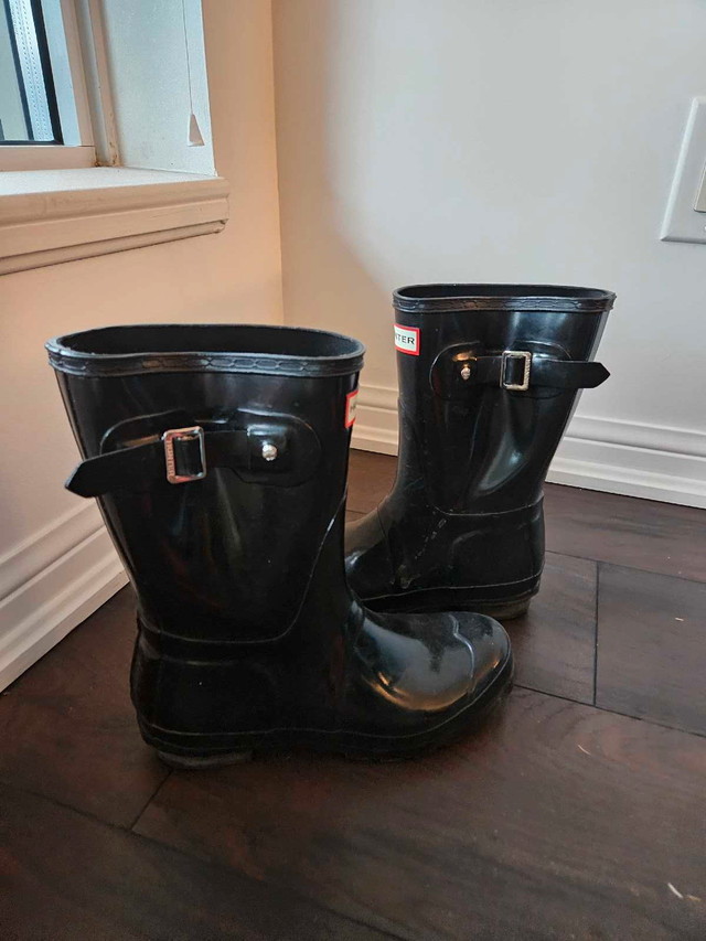 Hunter rainboots in Women's - Shoes in City of Toronto - Image 2