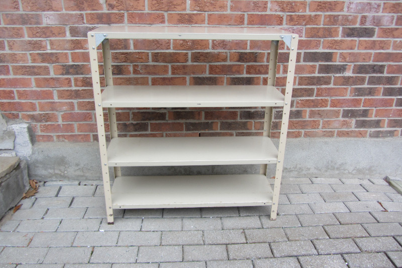 Étagères utilitaires / utility shelves, shelving unit Rangement pour