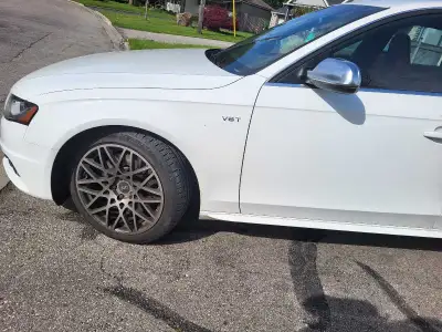 low mileage 68.6k km, well maintained, Sun roof, ac, powered mirror, seats, window.second owner, no...