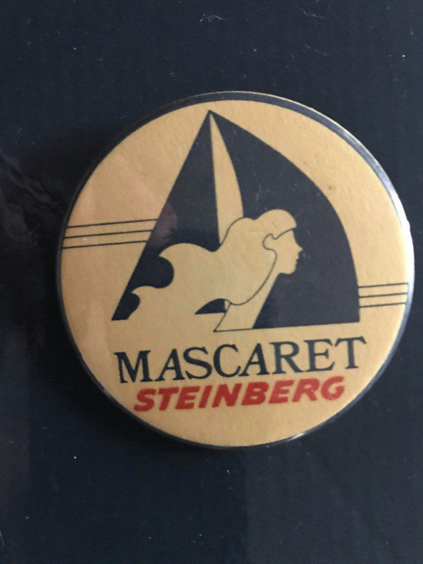 RARE MACARON DE LA TRAVERSÉE QUÉBEC-ST MALO MASCARET STEINBERG dans Art et objets de collection  à Longueuil/Rive Sud