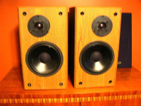 Acoustic Profiles PSL 6.1A bookshelf speakers