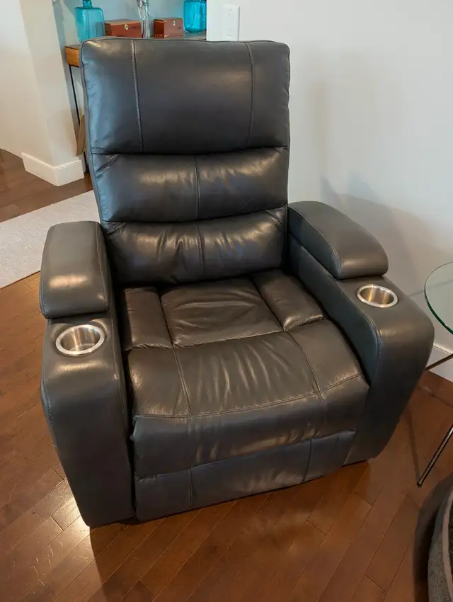 Leather recliner