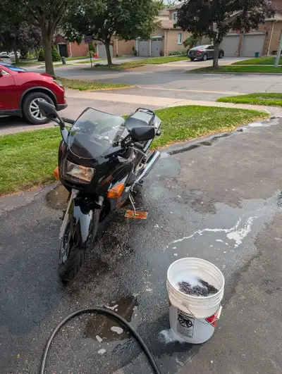 2006 Kawasaki Ninja 250 Runs great Very reasonable on insurance New chain and sprockets Good tires N...